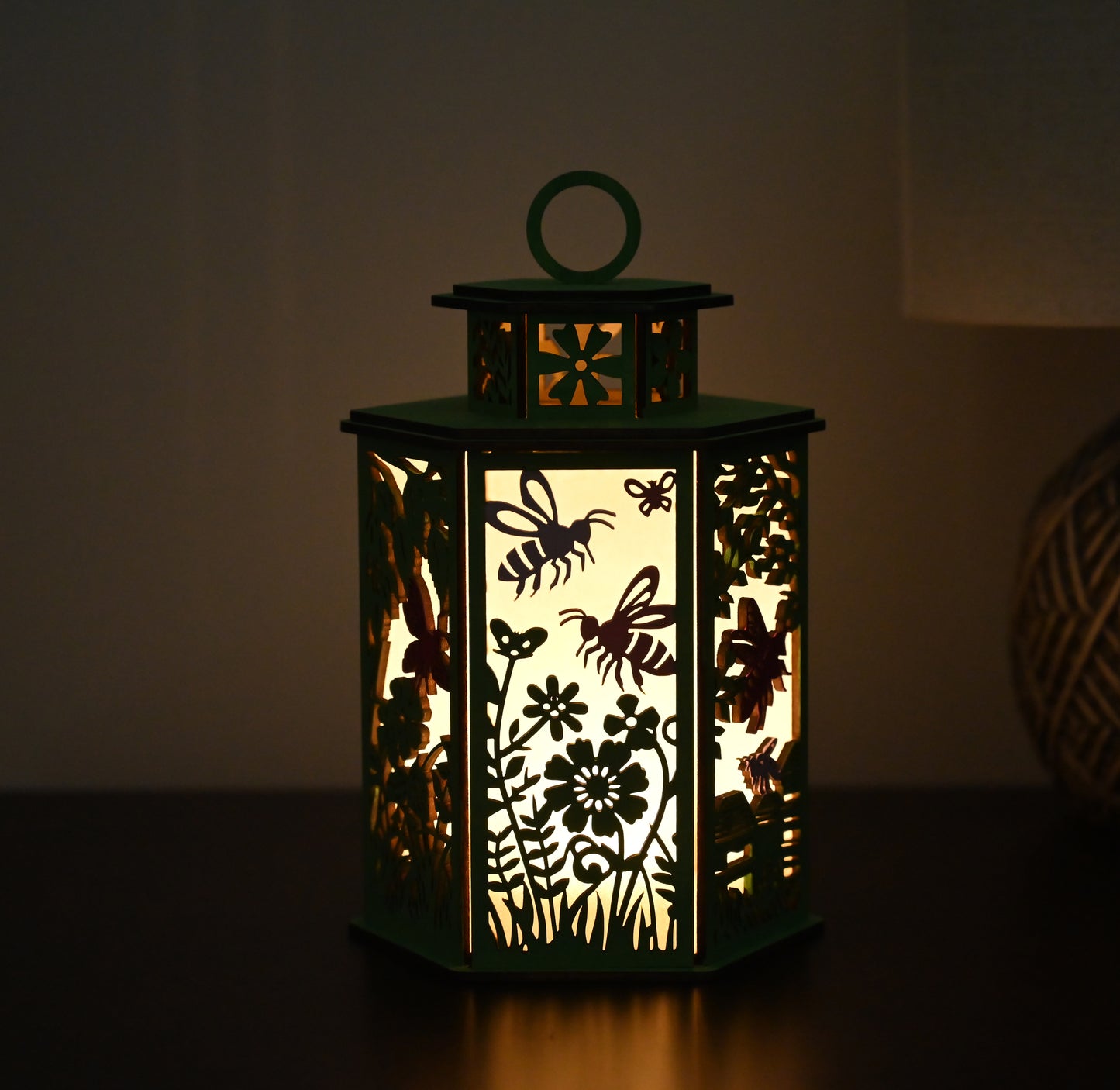 Bee Dancing Art Lantern